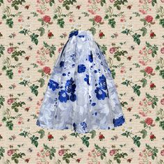 An elegant flared skirt reminiscent of the great actress of yesteryear, Audrey Hepburn.
 An elegant navy blue petal is drawn as a whole, and its expression changes in various ways depending on the viewing angle and how it sways.
 It is an elegant and mysterious item that you will never forget once you see it.



 <Size>



 small size



 Total length: 68cm

 Waist: 64cm




 medium size



 Total length: 68cm

 Waist: 68cm




 L size



 Total length: 69cm

 Waist: 72cm




 XL size



 Tot Umbrella Skirt, French Linen, Navy Blue Color, Navy Blue Dresses, Flared Skirt, Audrey Hepburn, Flare Skirt, Floral Embroidery, Blue Floral