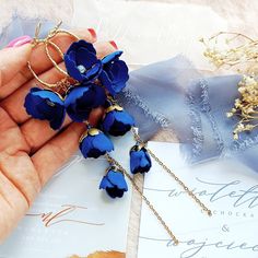 Navy Blue Gold Long Chain Wedding Earrings for Bridesmaid - Etsy Poland Gold Long Chain, Fancy Party, Jewelry Blue, Blue Jewelry, Floral Earrings, Blue Earrings, Gold Flowers, Gold Jewelry Fashion, Long Chain