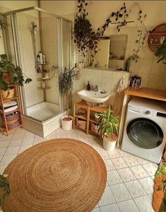 a bathroom that has a rug on the floor