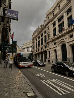 an aesthetic picture of one of the brussels' streets, beige feed. Brussel Aesthetic, Brussels Aesthetic, Brussels Trip, Belgium Aesthetic, Living Aesthetic, Belgium Brussels, Visit Belgium, Aesthetic Architecture