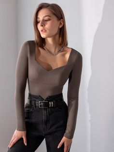 Online Fashion Store, Neutral Outfit, Womens Fashion For Work, Online Fashion Stores, Fashion Tops, Get Dressed, Classy Outfits, Online Fashion, Fashion Store