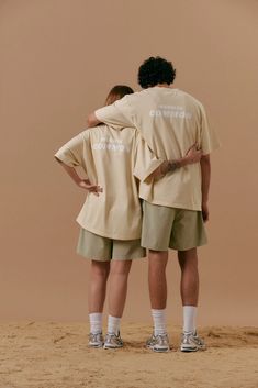 Common Paris / Much in Common / Unisex / gendreless / oversized / Oversized Shirt / Green Shirt / Co-ords / photoshoot / Design / Fashion / Streetwear / Mint / Lemonade Streetwear Studio Photoshoot, Clothing Brand Photoshoot Ideas Studio, Ecommerce Photoshoot, Apparel Photoshoot, Clothing Shoot, Simple Streetwear