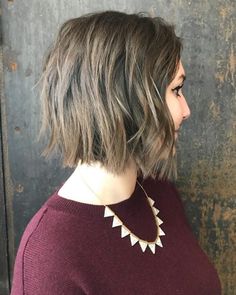 Haircut For Narrow Face, Bob For Long Face, Triangular Bob, Short Hairstyles For Long Faces, Diamond Shaped Face, Long Pixie Bob, Hairstyles For Long Faces, Textured Bobs, Modern Bob Haircut