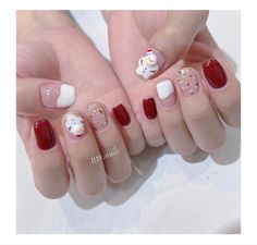 Nail Xmas, Nails Noel, Noel Nail, Nail Noel, Pretty Short Nails, Logo Online Shop, Xmas Nail Art, Subtle Nails