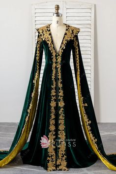 beaded dark green and gold velvet arabic dubai formal dress Green Queen Dresses, Slytherin Dress Green Gown, Green Velvet Dress For Wedding, Elegant Green Gown For Fancy Dress, Elegant Velvet Dress For Fancy Occasions, Elegant Festive Costume Dress, Gold Dress For Festive Costume Party, Elegant Green Gown For Costume Party, Gold Velvet Dress For Festive Occasions