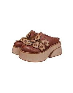 Comfortable Walking Sandals, Funky Shoes, Flower Shoes, Flowers Decor, Color Coffee, Platform Slippers, Swag Shoes, Unique Shoes, Flower Accessories