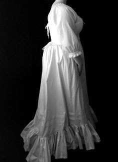 "This pad creates the small bustle shape of the late 19th century. The bustle pad has a center front hook and bar closure and is designed to be worn under our late 19th century petticoat (shown in the last photo) Available in white 100% cotton twill with poly batting. Available in size small-2XL Ø Small= 23\" to 26\" Ø Medium= 27\" to 30\" Ø Large= 31\" to 34\" Ø X-Large= 35\" to 38\" Ø XX-Large= 39\" to 42\" Ø Custom = Send us your waist measure See our listing for the matching petticoat in our Victorian Bustle, 19th Century Fashion, Period Costumes, Historical Costume, Fashion Plates, Women's Costumes, Corsets, Petticoat, Cotton Twill