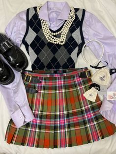 70s Preppy Fashion, 90s Preppy Fashion, Fashion Top Outfits, Y2k Preppy, Plaid Outfits, Aesthetic Fits, Style Savvy, Lookbook Outfits, Aesthetic Outfits