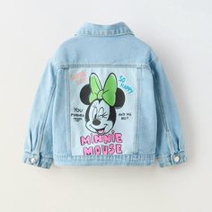 Nwot Minnie Mouse Disney Graffiti Zara Denim Jacket Size: 4-5 Beautiful Little Girl Toddler Denim Jacket Never Worn Denim Jacket With Shirt Collar And Long Slaves. Front Button Closure. Flap Patch Pockets With Button Closure At Chest. Minnie Mouse Print At Back And Embroidery Detail At Chest Toddler Jean Jacket Zara