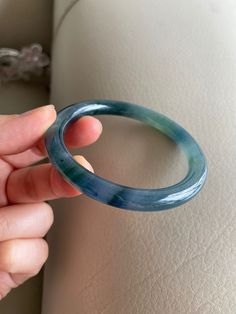 "🌈 Jade Bangle 57.2mm (2.25\"), Round Shape, Green 🌷 Untreated Natural Jadeite/ Grade A Jade 🌷 Certified : Yes 🌷 Jade from Guatemala 🌷 Shape : Round 🌷 Inner diameter : 57.2mm / 2.25\" 🌷 Width & Thickness : 8 x 8 mm 🌷 Color : Green 🌷 Free standard shipping from Hong Kong with tracking included 🌷 Take approximately 7-21 days to arrive worldwide" Modern Jade Jewellery, Round Agate Gemstone Bracelets, Epoxy Resin Art, Beads Bracelets, Jade Bangle, Gemstones Jewelry, Jewelry Fashion Trends, Board Book, Jade Bracelet