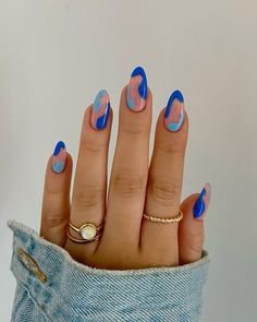 Short Almond Nails Designs Spring, Oval Shaped Nails Short, Oval Shaped Nails Designs, Paint Nails, Summer Toe Nails, Smink Inspiration, Blue Nail Designs, Short Acrylic