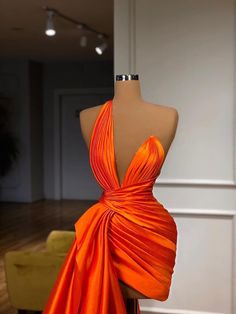 Orange Satin Dress, Award Show Dresses, Orange Satin, Minimalist Dresses, School Looks, Glam Dresses