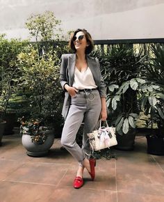 Instagram Mom, Look Office, Summer Work Outfits, Work Outfits Women, Red Shoes, Work Fashion, Outfits Casuales, Moda Fashion, Smart Casual