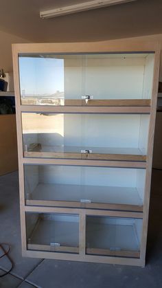 Reptile Rack, Snake Cages, Diy Reptile, Snake Terrarium, Snake Enclosure, Gecko Terrarium, Reptile House, Reptile Room, Reptile Tank