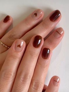 Short Nail Art Simple Elegant, Very Short Nail Art Designs, Nail Red Ideas, Short Nail Korean Style, Kuku Nail Art, Valentines Day Nails Korean, Nail Art For Very Short Nails, Nail Polish For Short Nails, Nail Polish Ideas For Short Nails