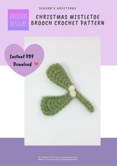 the crochet pattern for christmas mistlettoe brooch