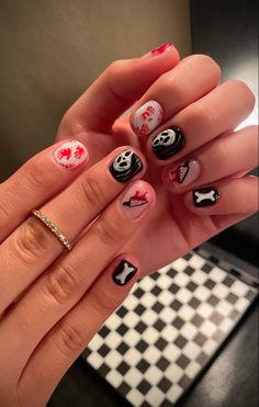 Halloween Design Short Nails, Horror Nail Art Short, Halloween Nails Short Ghost Face, Short Nail Halloween Ideas, Cartoon Nail Art Short Nails, Horror Themed Nails Short, Creepy Nails Design, Horror Nails Halloween Short, Halloween Manicure Ideas For Short Nails