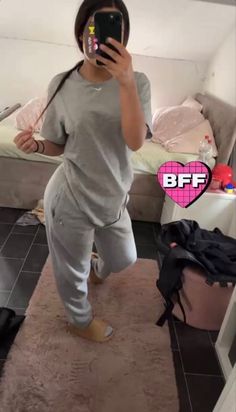 Cool Sweatpants, Sweatpants Outfit Ideas, Jogging Outfit, Sweatpants Outfits, Latina Outfit, Latina Outfits, Cozy Sweatpants, Latina Fashion Outfits, Mode Zara