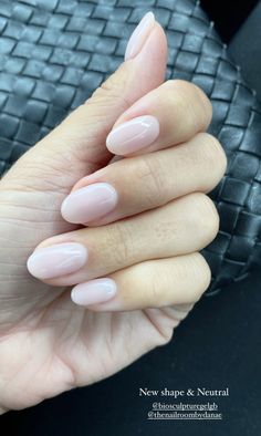 Short Round Oval Nails, Short Almond Bubble Bath Nails, Soft Round Nails, Almond Vs Oval Nails, Salon Reference, Bitten Nails, Oval Acrylic Nails, Short Oval Nails, Hello Nails