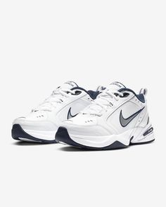 Nike Air Monarch IV Zapatillas de entrenamiento - Hombre. Nike ES Best Sandals For Men, Air Monarch Iv, Nike Air Monarch Iv, Nike Air Monarch, Gymnastics Shoes, Nike Training Shoes, Basket Sport, Sport Nike, Dr Shoes