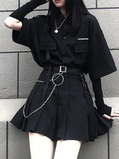 Grunge Outfits Black, Two Piece Set Skirt, Celana Jogger Wanita, Black Pleated Skirt, Top Shirt Women, Tshirt Skirt, Edgy Outfits, Streetwear Women, Shirt Skirt