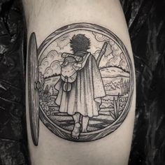 The Shocking Meaning Behind These 101 Lord Of The Rings Tattoos - TATTOOGOTO Hobbit Tattoo, Tolkien Tattoo, Ring Tattoo Designs, Lotr Tattoo, Lord Of The Rings Tattoo, Model Tattoo, Kunst Tattoos, Fantasy Tattoos, Inspiration Tattoos