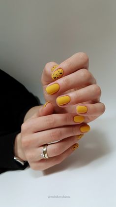 Sunny Nails, Minimal Nails Art, City Nails, Wow Nails, Minimal Nails, Instagram Nails, Yellow Nails, Funky Nails