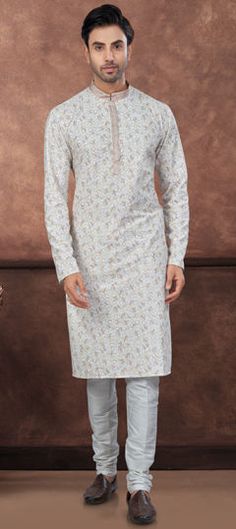 White and Off White color Kurta Pyjamas in Rayon fabric with Printed work Luxury White Jamawar Kurta, Party Wear Kurta, Reception Lehenga, Engagement Reception, Waist Chain, Off White Color, Rayon Fabric, Salwar Kameez, Lehenga