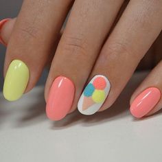 Nail art été 50 idées fraîches pour une manucure chic et originale Short Rounded Acrylic Nails, Rounded Acrylic Nails, Gel Nail Art Designs, Colorful Nail Art, Colorful Nail, Nail Art Designs Summer, Cute Summer Nails, Summer Nails Colors, Cute Nail Art