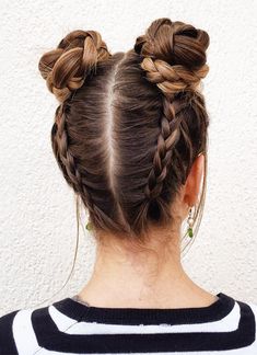 Double Upside Down Braid and Buns Hairstyles 2018 Braided Space Buns, Cool Hairstyles For Girls, Prom Hair Updo, Peinados Fáciles Para Cabello Corto, Penteado Cabelo Curto, Short Hairstyle, Party Hairstyles, Pretty Hairstyles