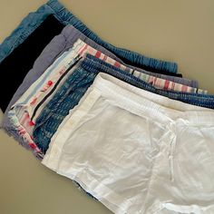 Six Pair Of Cloth And Stone Size, Large Shorts, Only Worn A Couple Times, Some With Fringe, The White Ones Have Buttons On The Sides, Drawstring Tie And Elastic Waistband, Believed To Be About A 2 Inch Inseam. Cool, Comfortable Cotton By A Great Brand Name! Beachwear Bottoms For Daywear In Short Length, Beachwear Bottoms Short Length For Daywear, Beachwear Bottoms For Daywear, Short Length Beachwear Bottoms For Daywear, Short Length Beachwear Bottoms, Large Shorts, Cloth And Stone, Couple Time, The White