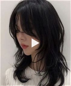 Full Bangs Long Hair, Korean Wolf Cut, Medium Hair Styles For Women, Chic Short Hair, Layered Haircuts For Medium Hair