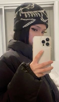 itscold Ahs Style, City Girl Style, Outfit Inspo Casual, Causual Outfits, Winter Fits, Cute Poses For Pictures, Asian Makeup, Cute Selfie Ideas, Cute Poses