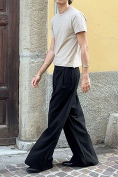 Sleeveless Shirt Outfit Men, Bleached Hair Men, Aesthetic Male Outfits, Classy Outfits Men, Men Street Fashion, Simple Fits, Sharp Dressed Man, Classy Casual Outfits, Stylish Mens Outfits