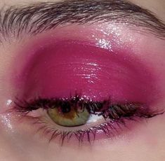 Make Up Color, Strawberry Butter, Glossy Lids, Glossy Eyes, Dope Makeup, Mia 3, Kesha, Pink Makeup, Pink Eyes