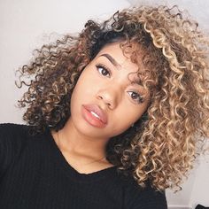 Curly Hair Trends, Pelo Afro, Peinados Fáciles Para Cabello Corto, Beautiful Curls, Hair Crush, Hair Inspo Color