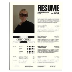 The pack consists of 15 uniquebeautiful customizable ResumesIt's editable in Adobe Indesign and CANVAWhat is itThe HAUS Resume Kit is the perfect way to make sure your resume stands out from the crowdWith 15 professionally designed templates for Canva and Indesign in both US Letter and A4 formatsyou'll be able to easily create a beautifulunique resumeWhy use the Haus Resume TemplatesApplying for jobs can be really toughand your resume is one of the most important things you'll ever send outYou Job Application Aesthetic, Cv Original Design, Unique Resume Design, Cv Original, It Cv, Unique Resume, Graphic Design Cv