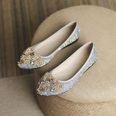 Category:Flats; Upper Materials:Satin; Embellishment:Rhinestone,Flower; Season:Summer; Heel Type:Flat Heel; Gender:Women's; Type:Wedding Flats,Bridesmaid Shoes; Style:Comfort,Elegant; Heel Height(inch):<1; Outsole Materials:Rubber,TPR (Thermoplastic Rubber); Occasion:Daily,Wedding; Closure Type:Loafer; Pattern:Solid Color; Listing Date:12/14/2022; 2024 Trends:Dress Shoes,Sparkling Shoes,Bling Bling,Ladies Shoes Valentines Gifts; Foot Length:; Foot Width:; SizeChart1_ID:2:179956; Size chart date Bridesmaid Shoes Flat, Crystal Wedding Shoes, Bling Dress, Fancy Flats, Sparkle Shoes, Rhinestone Flats, Wedding Flats, Flats Online, Pointed Flats