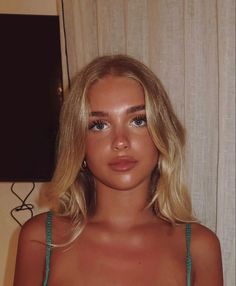 Sunkissed Makeup Look Summer Glow, Blonde With Green Eyes, Game Day Makeup, Maddie Francesca, She Glam, Beachy Makeup, Celeb Makeup, Natural Summer Makeup, Look Formal