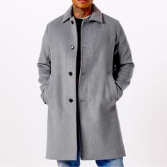 Classic Mac Coat In A Wool-Blend Fabric, Featuring A Button-Up Front, Fold-Down Collar, Interior Chest Pocket, Side Pockets And Luxe Interior Lining. Lining: 55% Polyester, 45% Viscose / Shell: 50% Polyester, 40% Wool, 5% Acrylic, 3% Cotton, 1% Viscose, 1% Nylon Gray Fitted Button-up Outerwear, Classic Fitted Button-up Outerwear, Classic Gray Outerwear With Button Cuffs, Gray Buttoned Outerwear For Work, Collared Wool Outerwear With Snap Buttons, Classic Gray Outerwear With Lapel Collar, Classic Gray Pea Coat With Buttons, Classic Tailored Gray Outerwear, Modern Pea Coat For Workwear With Buttons