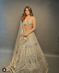 Modern Lehengas, Silver Lengha, Glitter Lehenga, Modern Lehenga Designs, Indian Reception Outfit, Manish Malhotra Bridal, Modern Lehenga, भारतीय दुल्हन संबंधी, Indian Fits