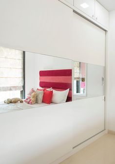 white-wardrobes-with-mirror-sliding-doors White Wardrobe Designs, White Wardrobes, Closet Design Ideas, Wardrobe Design Ideas, Stylish Closet, Sliding Shutters, White Shutters, White Closet, White Wardrobe