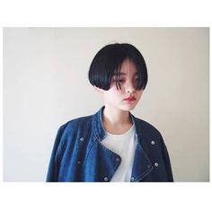 Androgynous Haircut, Hairstyle Shorthair, Hair Catalog, Cut Her Hair, Female Shorts, Shot Hair Styles, Japanese Hairstyle, Very Short Hair, Salon Style