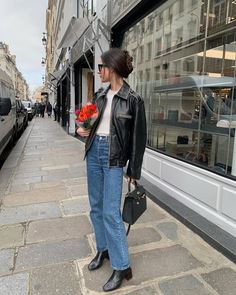 8 French Girl–Approved Black-Leather-Jacket Outfit Ideas | Who What Wear Womens Leather Jacket Outfit, Biker Jacket Outfit, Wide Leg Jeans Outfit, Jacket Outfit Women, Jeans Outfit Fall, Jeans Outfit Women, Leather Outerwear