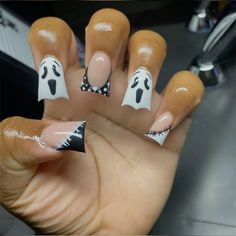 Duck Nails Acrylic Fall, Halloween Nails Duckies, Short Halloween Nail Set, Fall Theme Nails Acrylic, Simple Nail Designs French Tip, Halloween Short Nails Ideas, Halloween Baddie Nails, Duck Nail Ideas