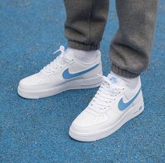 Air Force 1 Outfit Men, Gold Meaning, Air Force 1 Outfit, Nike Air Force 1 White, Air Force 1 White, Diy Sneakers, Sneaker Boutique