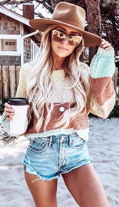 Botas Outfit, Casual Shorts Outfit, Summer Day Outfits, Mood Motivation, Summer Shorts Outfits, Shorts Outfit, Cute Summer Outfits, Diy Style, Beautiful Summer