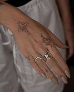 #tattoo, #tattoos, #inked, #tattooart, #tattooedwomen, #tattooedguys, #tattooinspiration, #tattooideas, #tattooworldwide, #tattoosociety, #InkLaughs, and #TattooFails​ Tattoo Main, Small Matching Tattoos, Petit Tattoo, Hand And Finger Tattoos, Hand Tats, Delicate Tattoo, Hand Tattoos For Women, Small Hand Tattoos