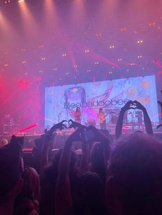 concert beabadoobee Beabadoobee Concert Aesthetic, Beabadobee Concert, Beabadoobee Summer, Aesthetic Beabadoobee, Beabadoobee Music, Beabadoobee Aesthetic, Concert Signs, Future Concert