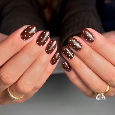 These polka dots!!!🤎 #nails #polkadotnails #fallnails #fallnailinspo #nailinspo #brownnails Brown Nails White Polka Dots, Brown Nails With White Polka Dots, Fall Polka Dot Nails, 2022 Nails